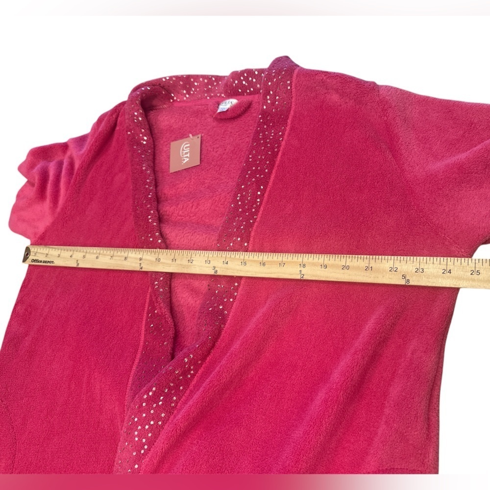 Ulta Beauty Robe Size L/XL Barbie Pink Shimmering Sequin Trim Along Shawl Cozy - Picture 12 of 14